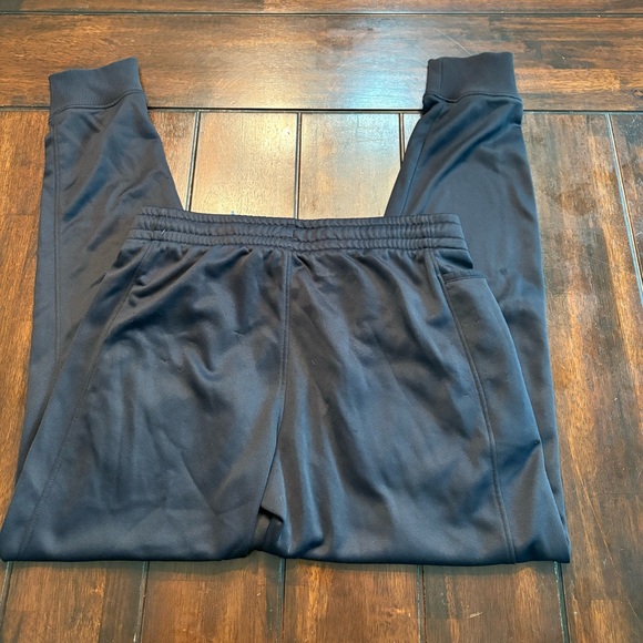 Under Armour Black Joggers Youth size XL - Picture 3 of 4